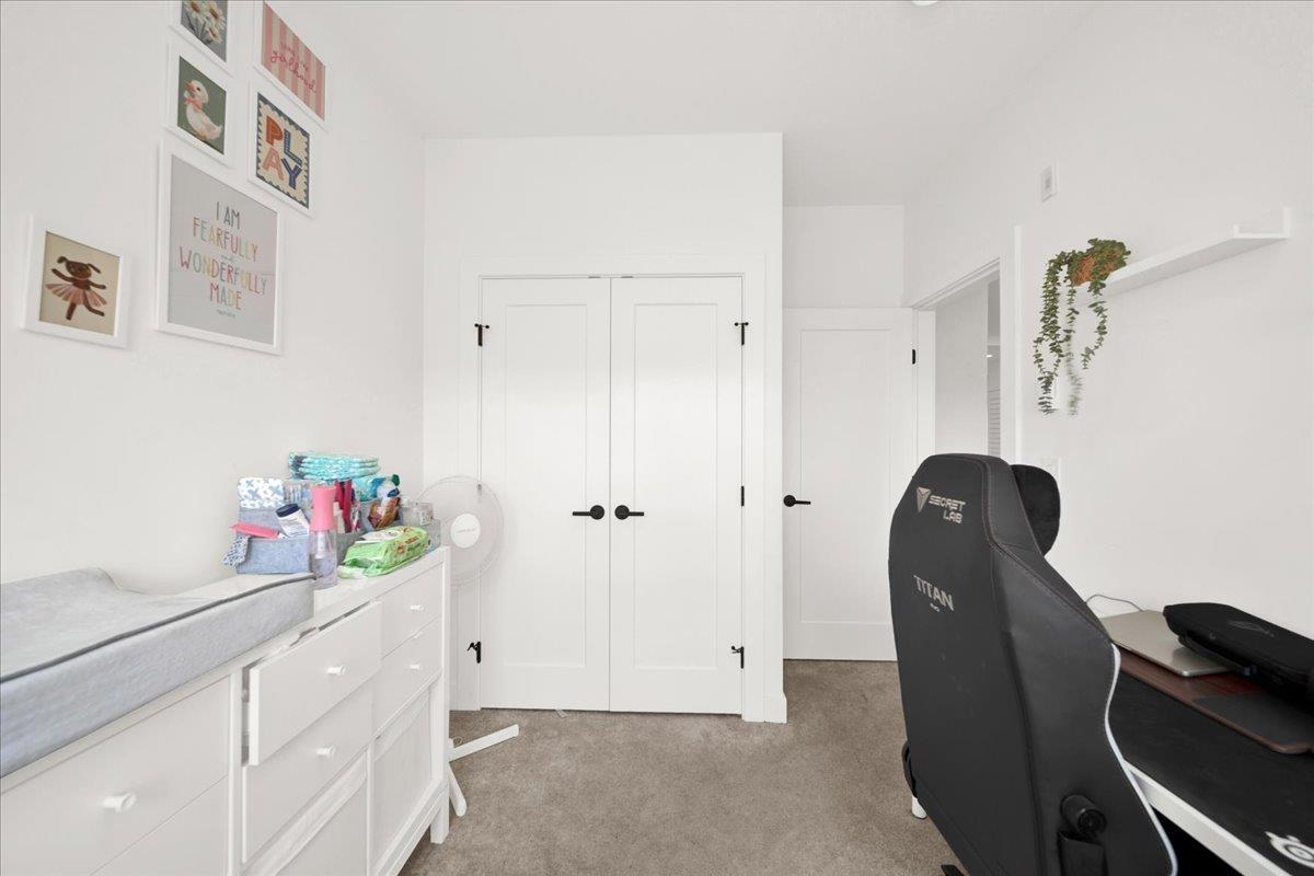 403 19979 76 Avenue Property Photo 17