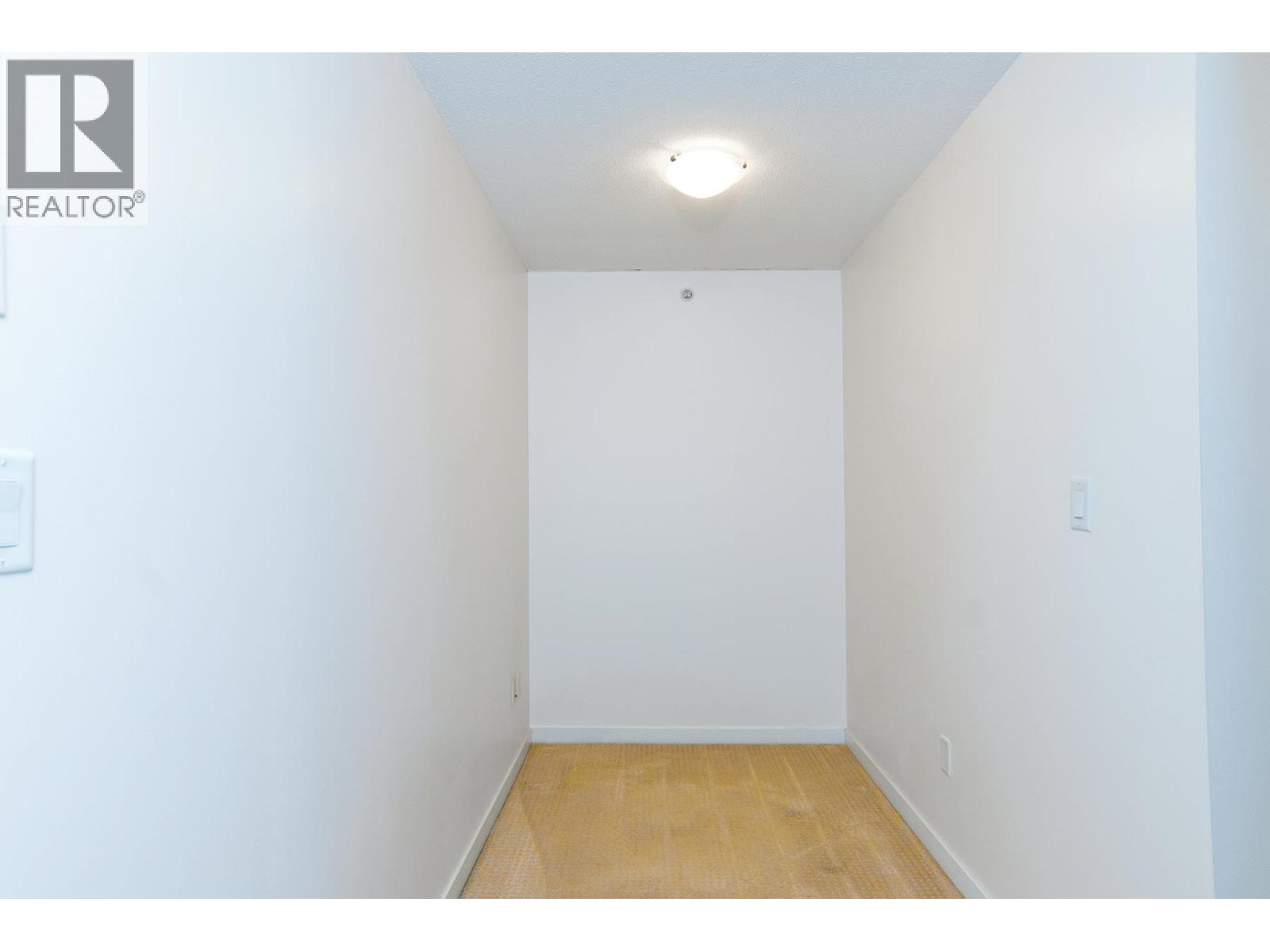 905 4888 Brentwood Drive Property Photo 10