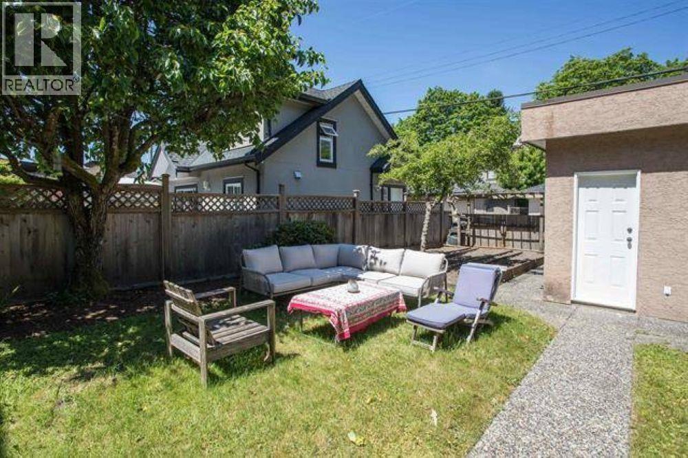 2945 W 12 Avenue Property Photo 13