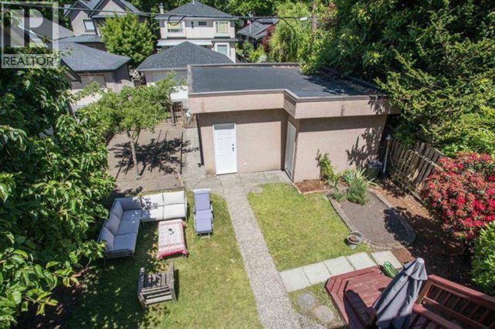 2945 W 12 Avenue Property Photo 14