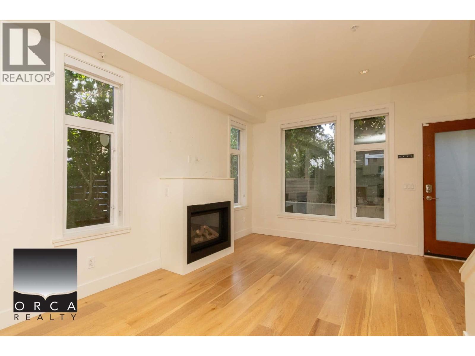 1078 Nicola Street Property Photo 8
