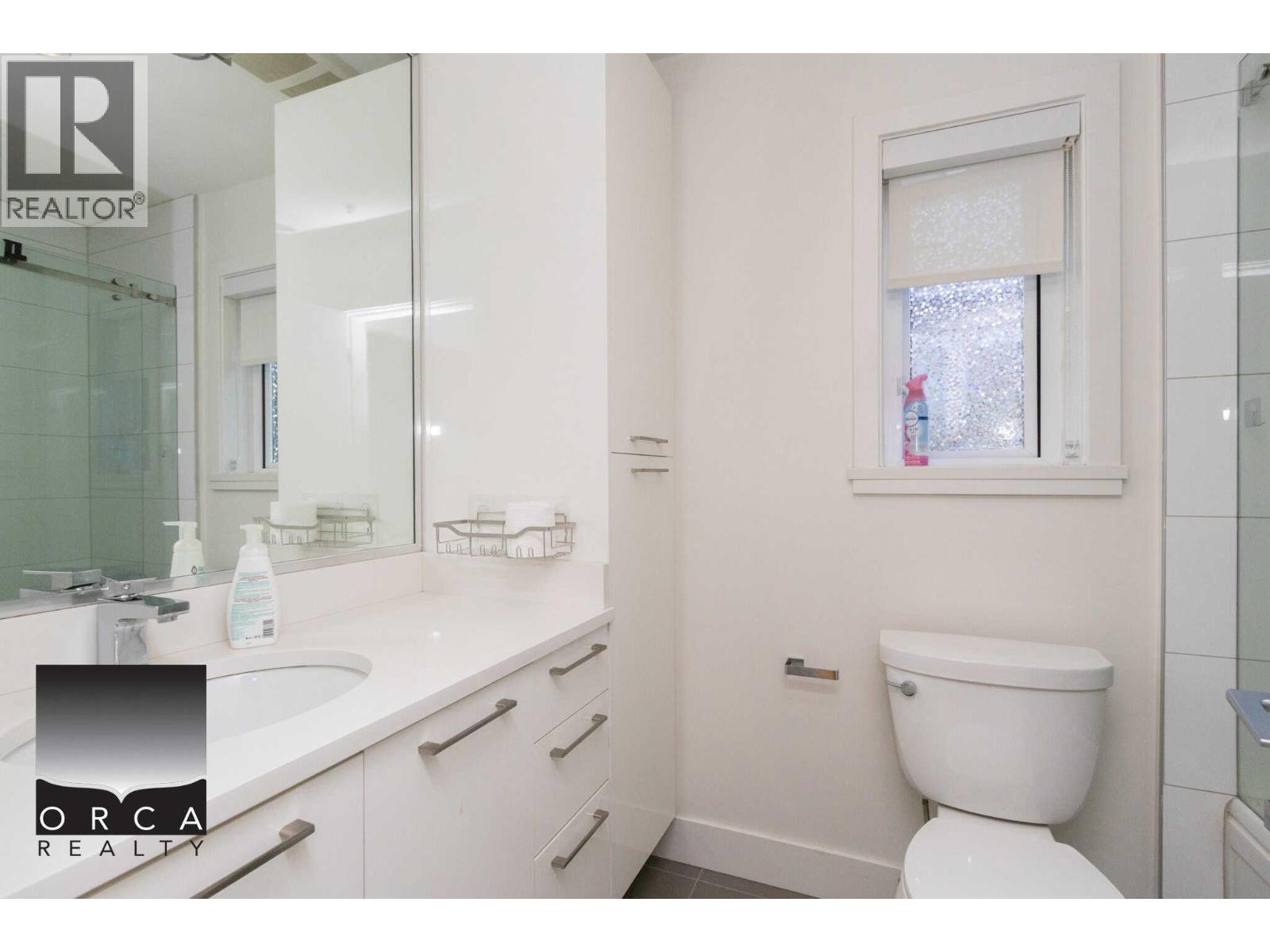 1078 Nicola Street Property Photo 16