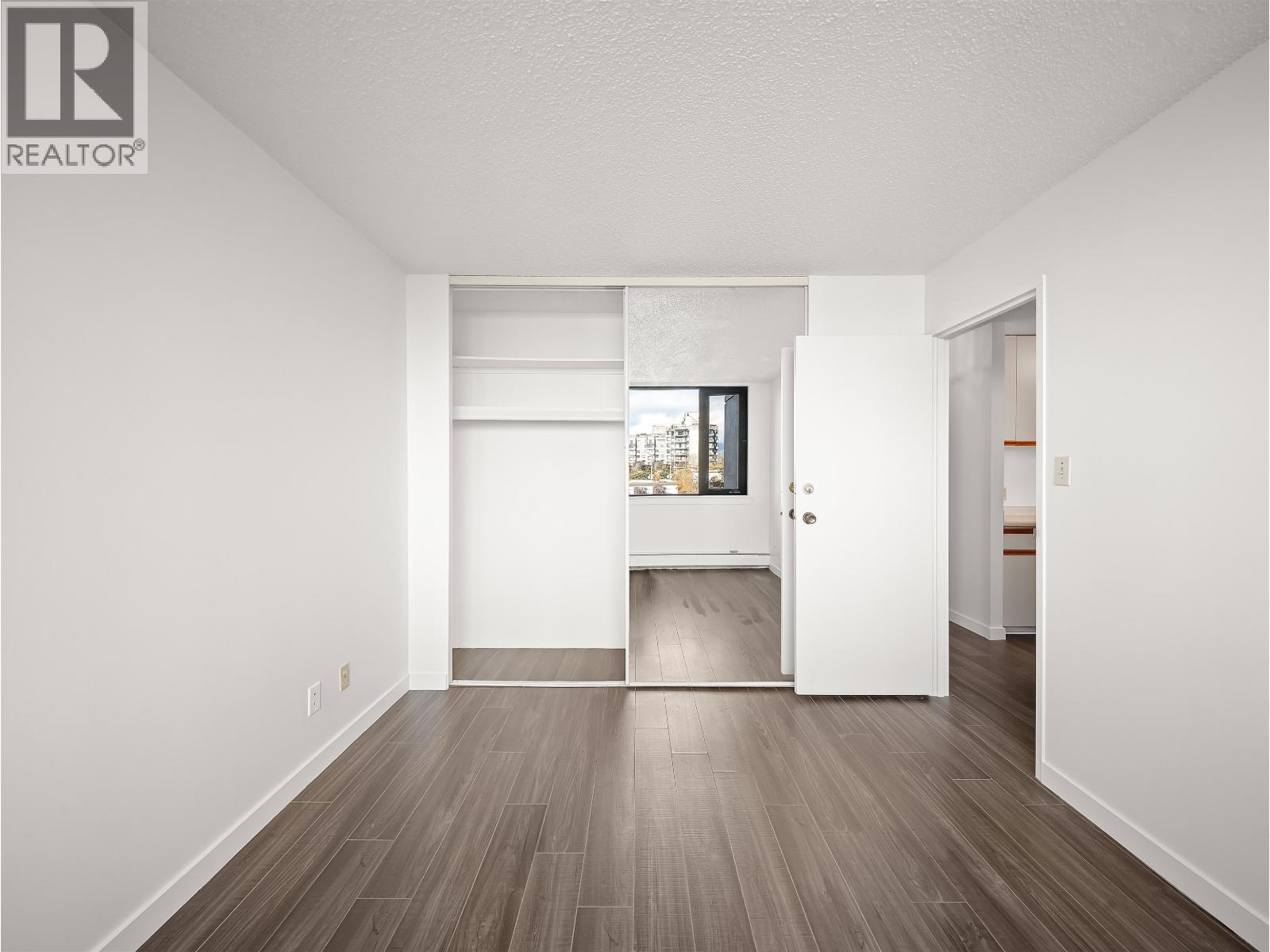 503-504 1725 Pendrell Street Property Photo 15