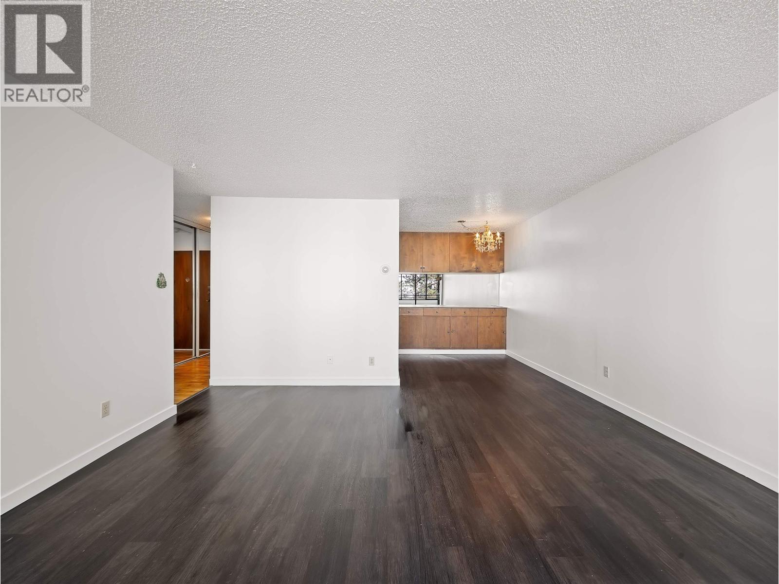 503-504 1725 Pendrell Street Property Photo 33