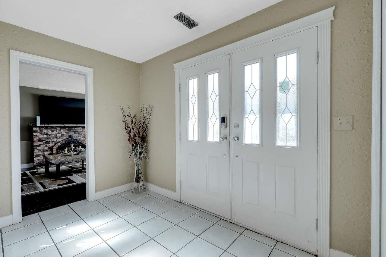 11183 74a Avenue Property Photo 8