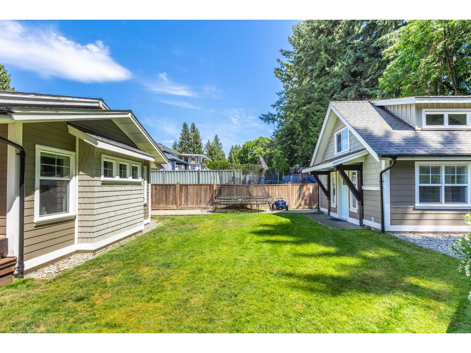 20492 43 Avenue Property Photo 36