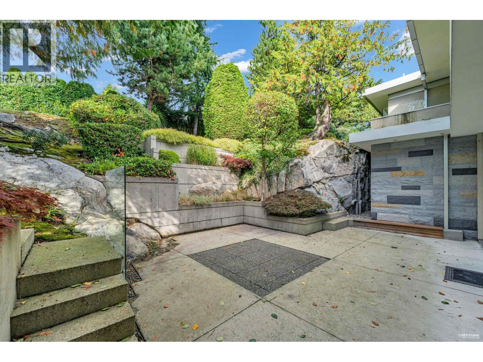 4313 Rockridge Road Property Photo 4