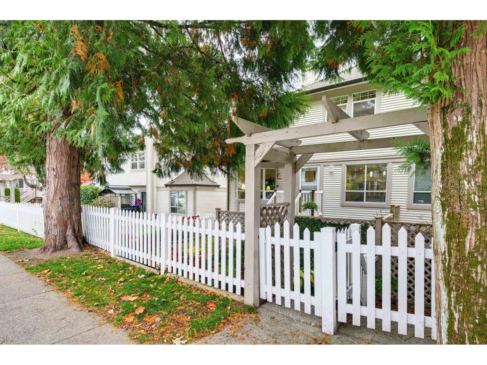 83 16318 82 Avenue Property Photo 38