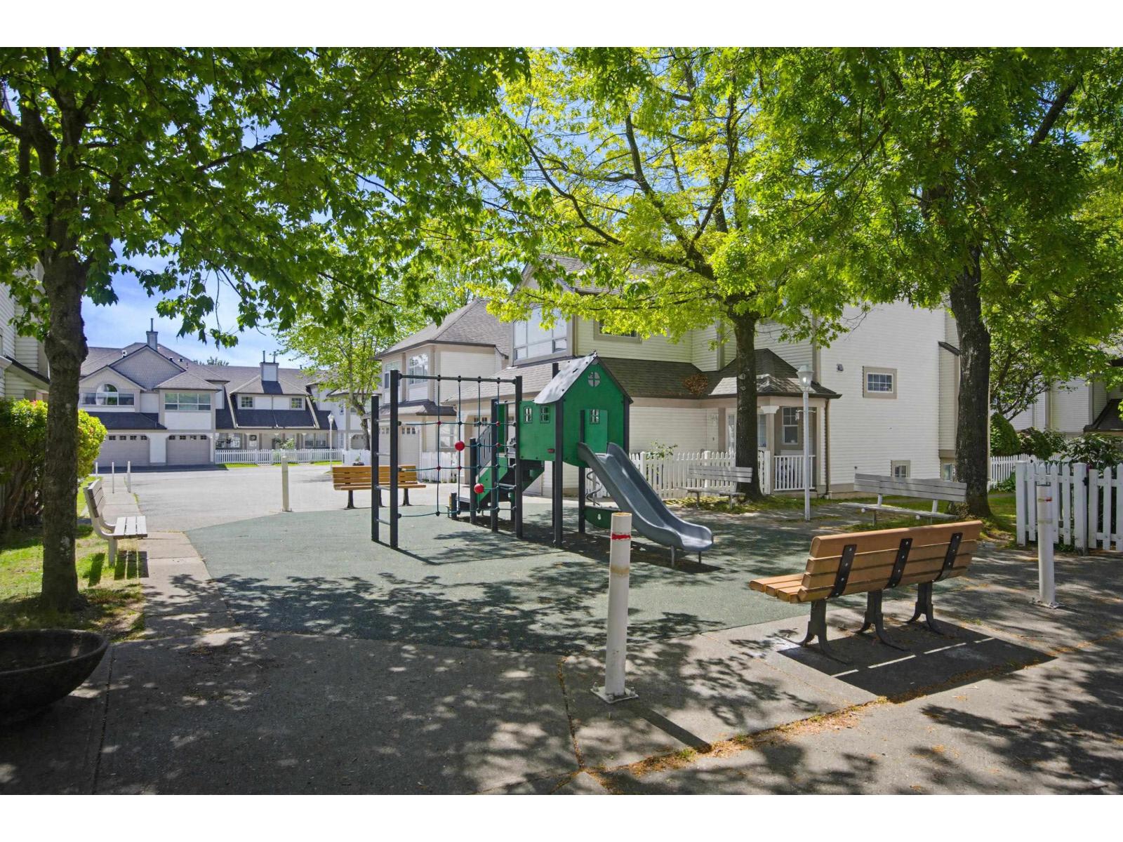 83 16318 82 Avenue Property Photo 40