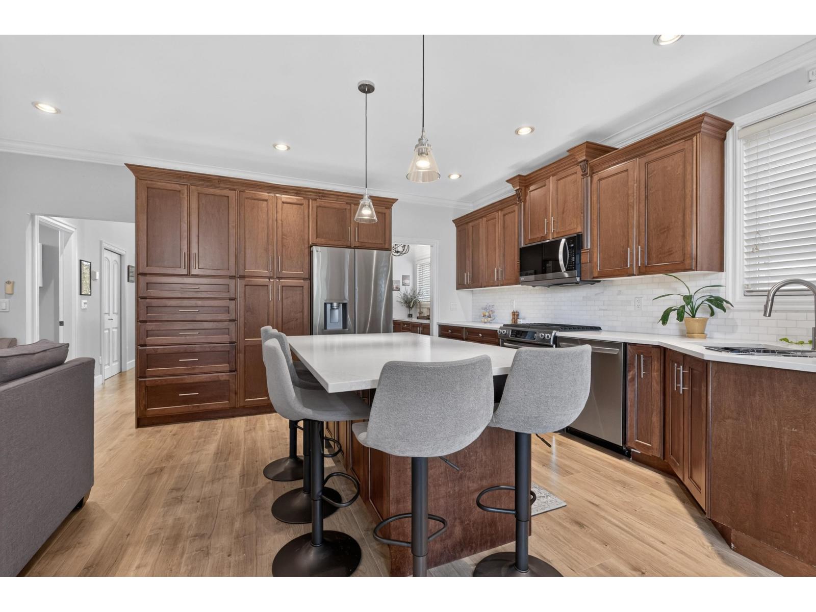 17473 64a Avenue Property Photo 12