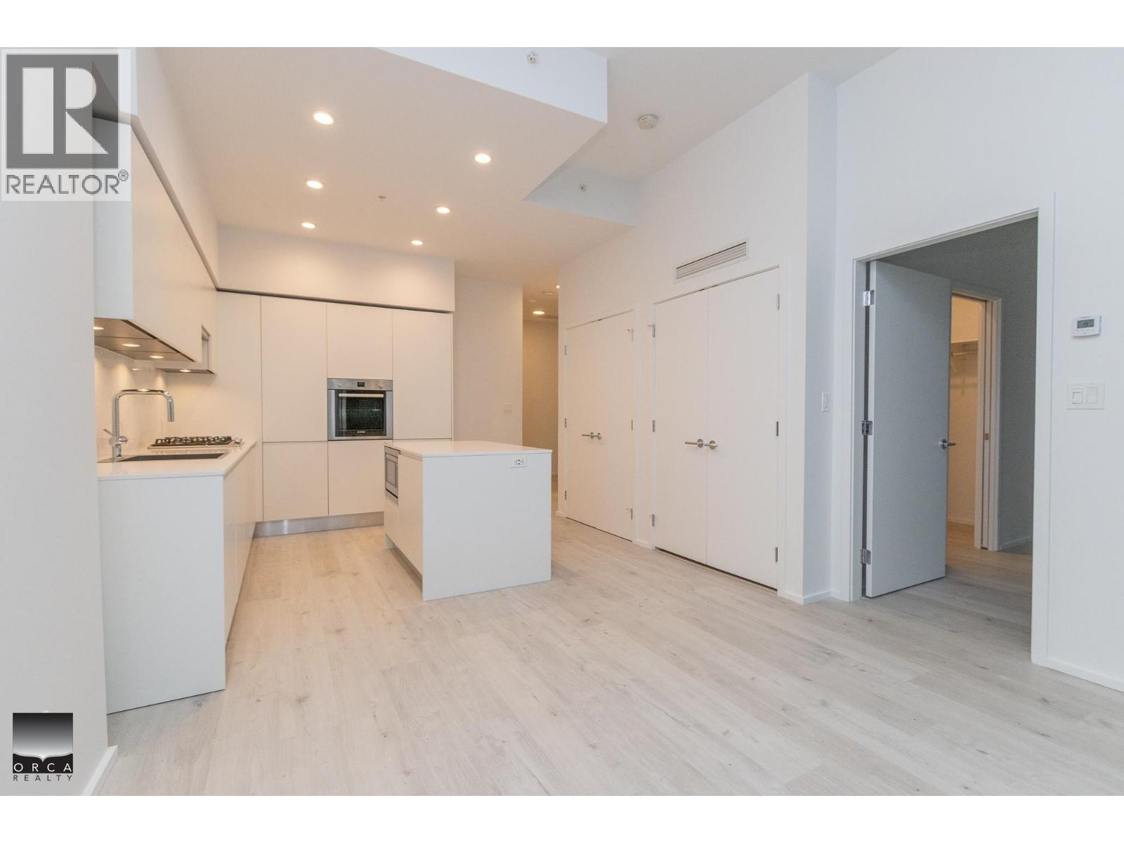 4211 3833 Evergreen Place Property Photo 6