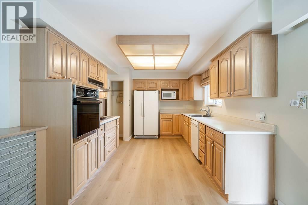 8140 Hunter Street Property Photo 3