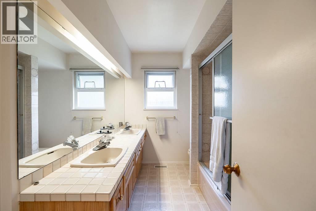 8140 Hunter Street Property Photo 13