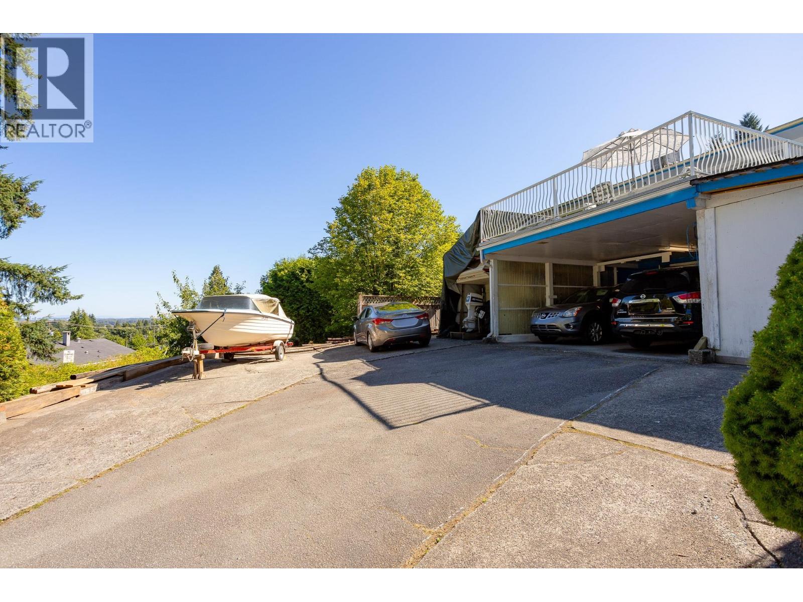 1619 Stella Place Property Photo 36