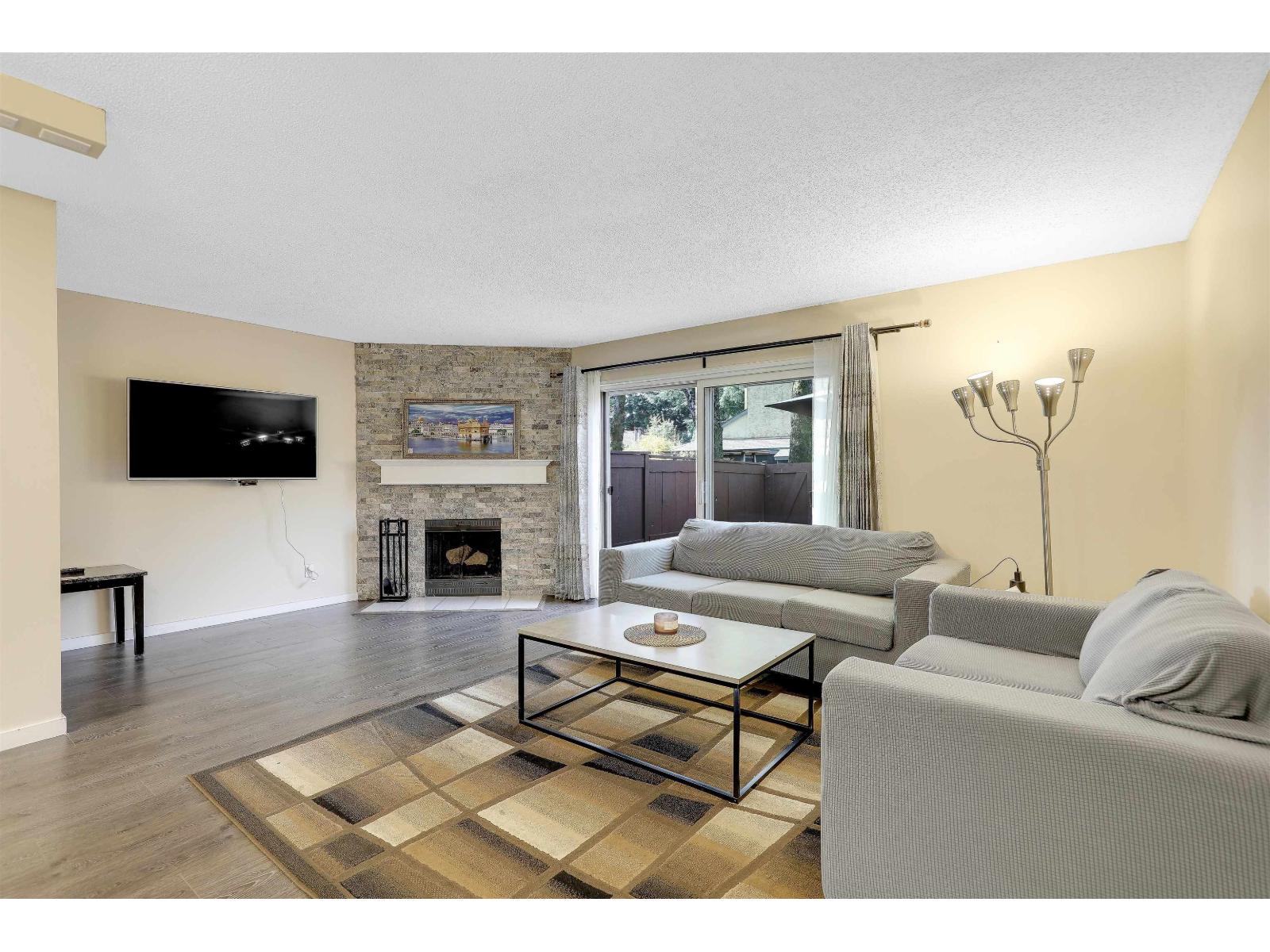 227 9460 Prince Charles Boulevard Property Photo 1