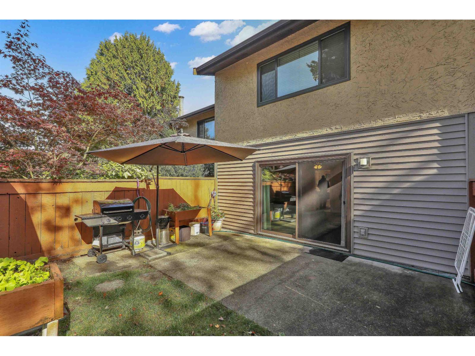 227 9460 Prince Charles Boulevard Property Photo 7