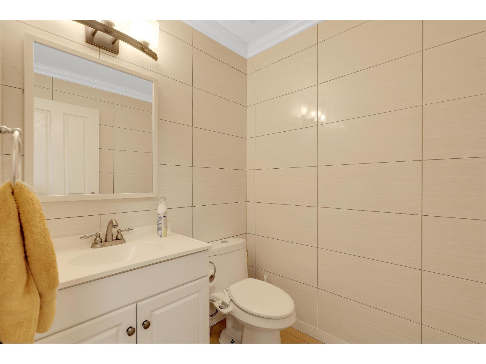 227 9460 Prince Charles Boulevard Property Photo 21