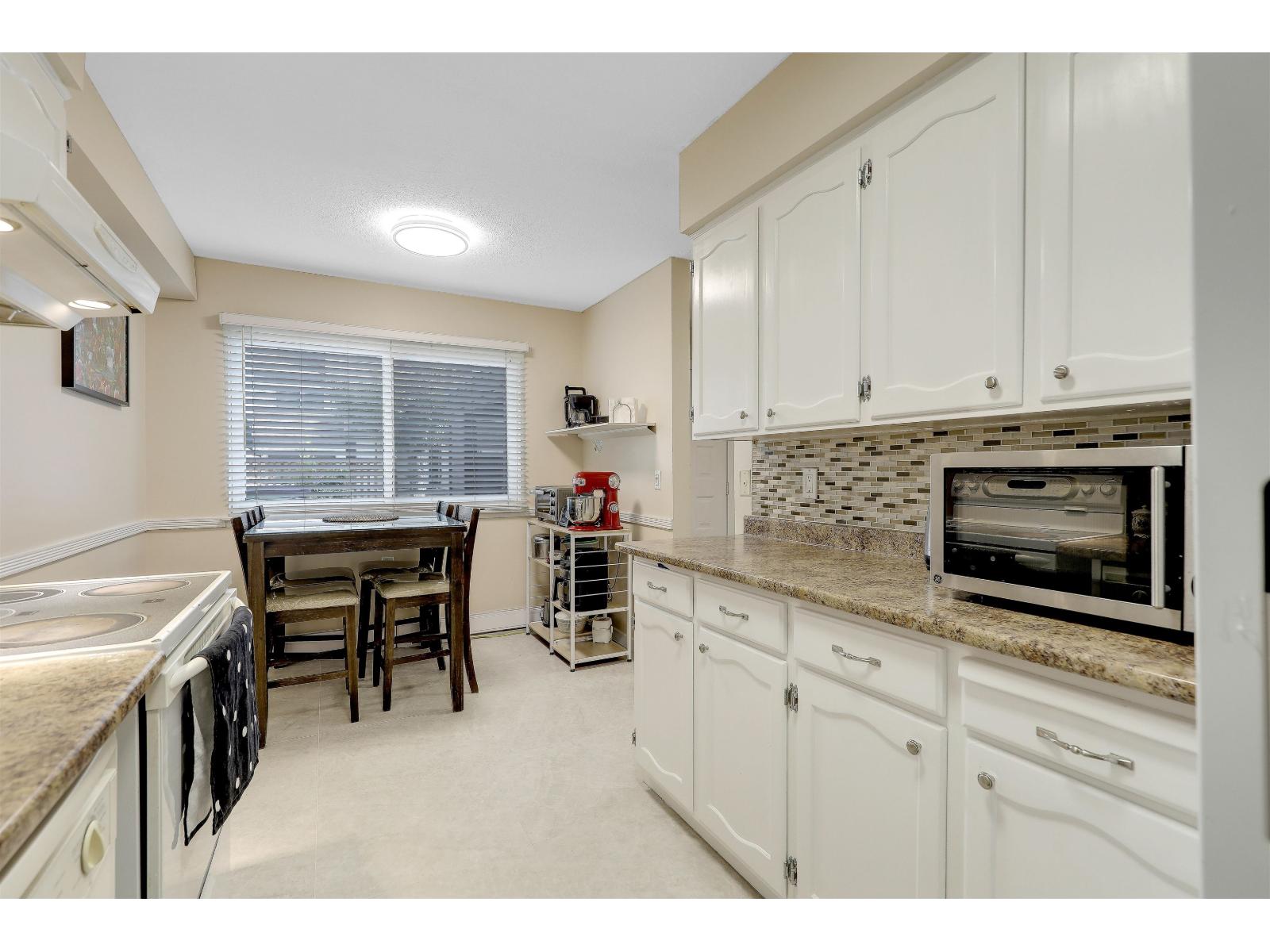 227 9460 Prince Charles Boulevard Property Photo 25