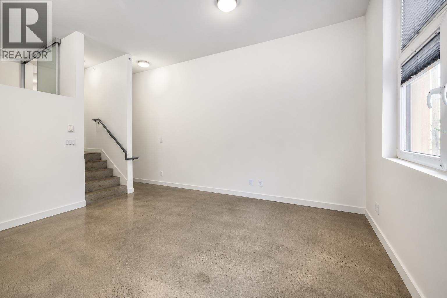 208 150 E Cordova Street Property Photo 7