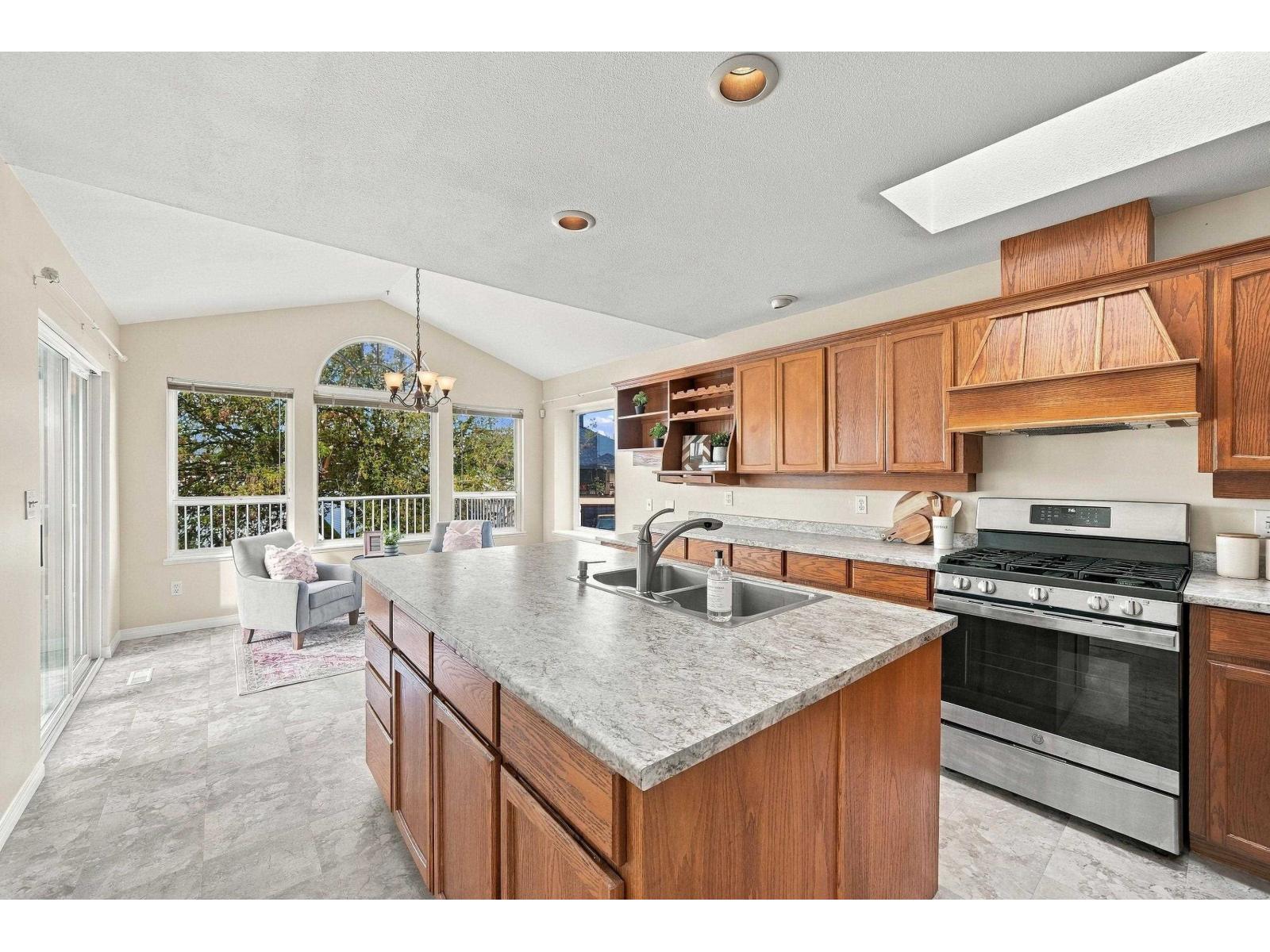 6375 187a Street Property Photo 5