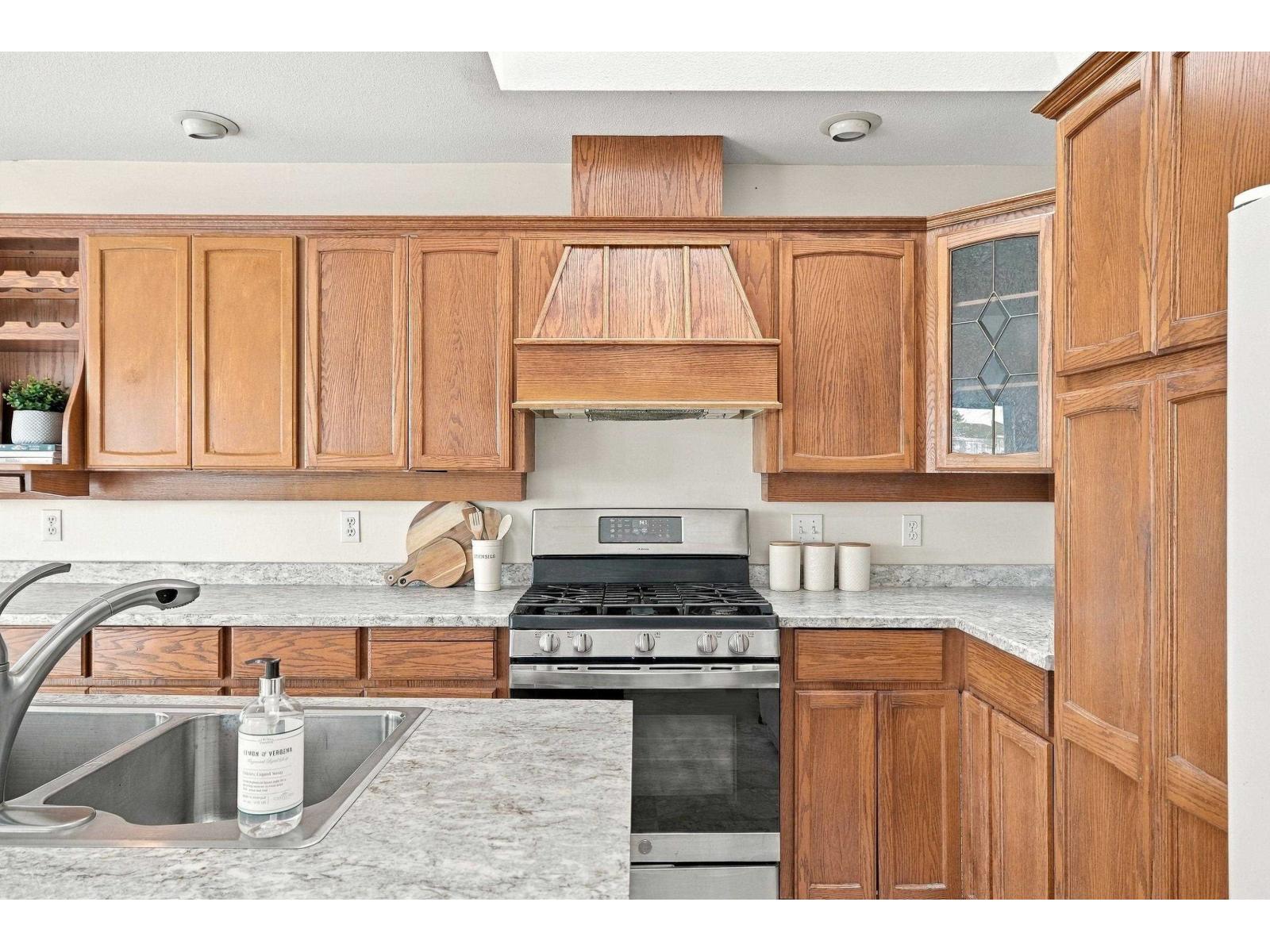 6375 187a Street Property Photo 6