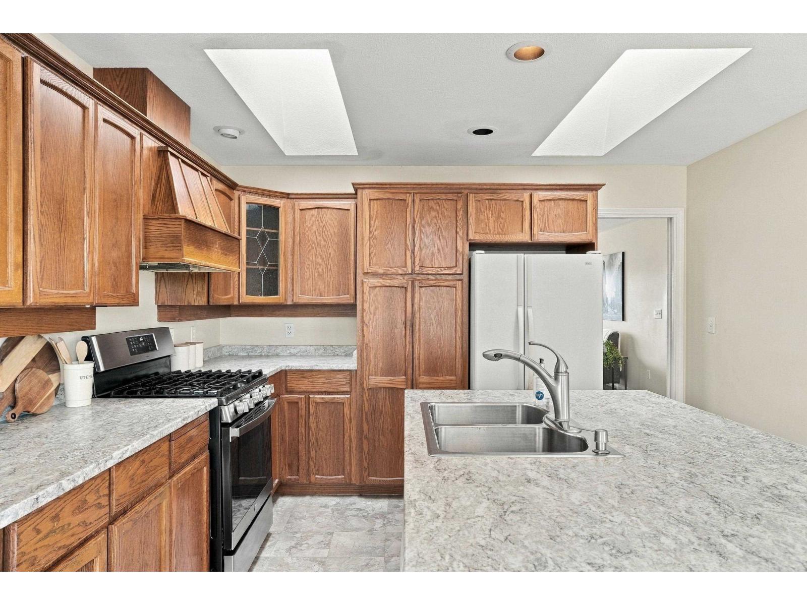 6375 187a Street Property Photo 7