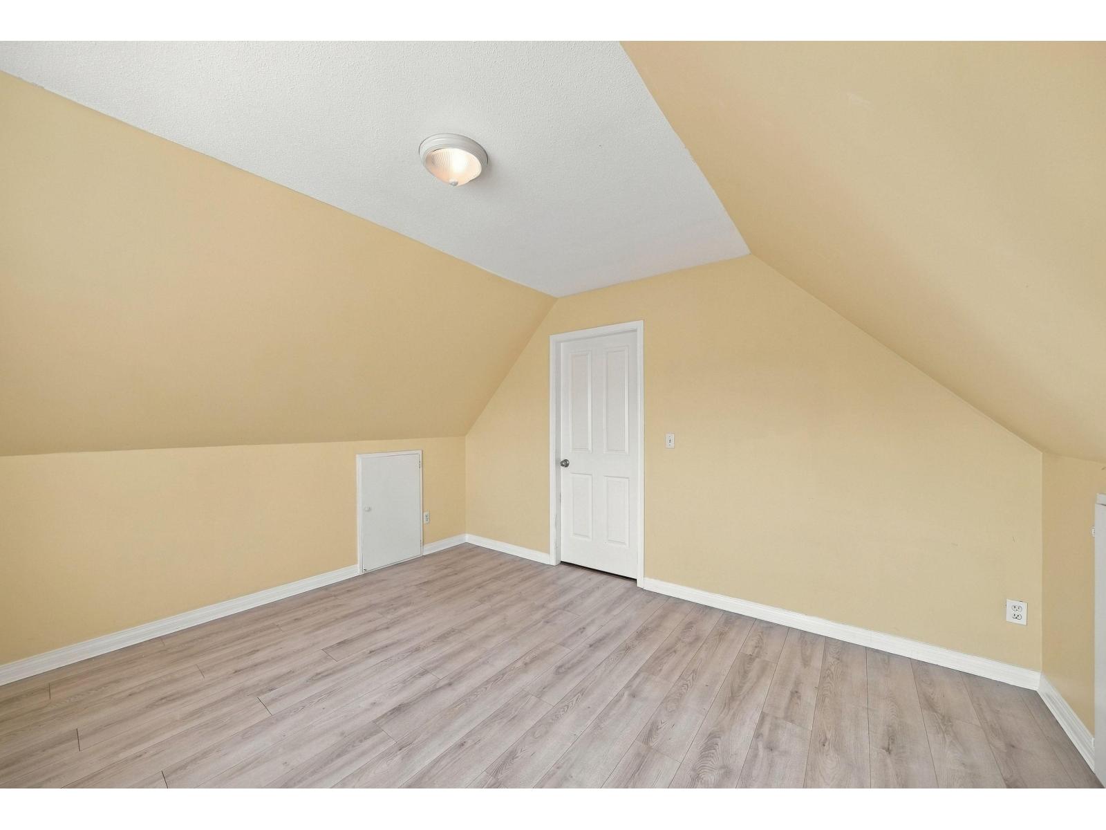 6375 187a Street Property Photo 21