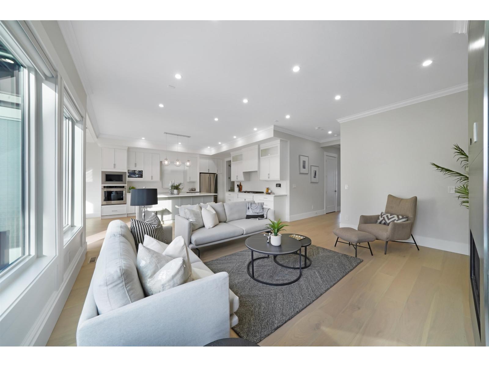 6919 205 Street Property Photo 10