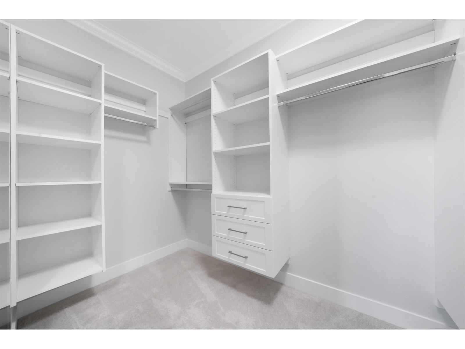6919 205 Street Property Photo 20