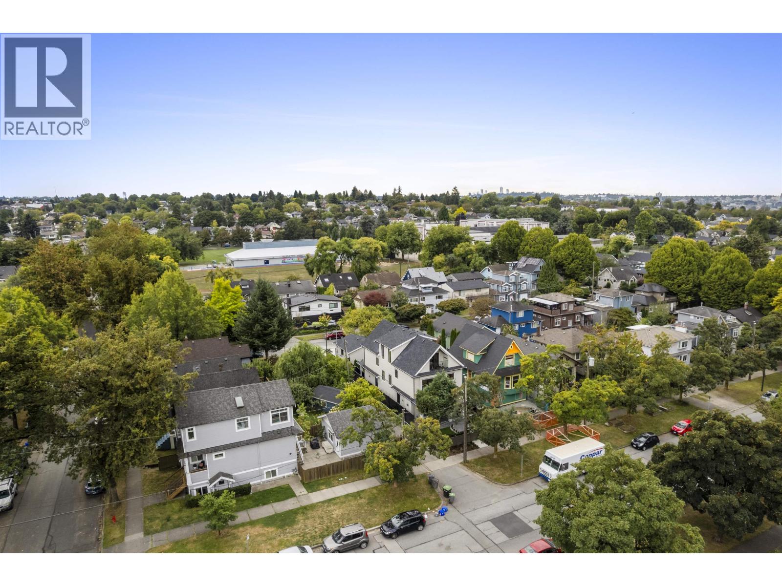 1 2256 E Pender Street Property Photo 40
