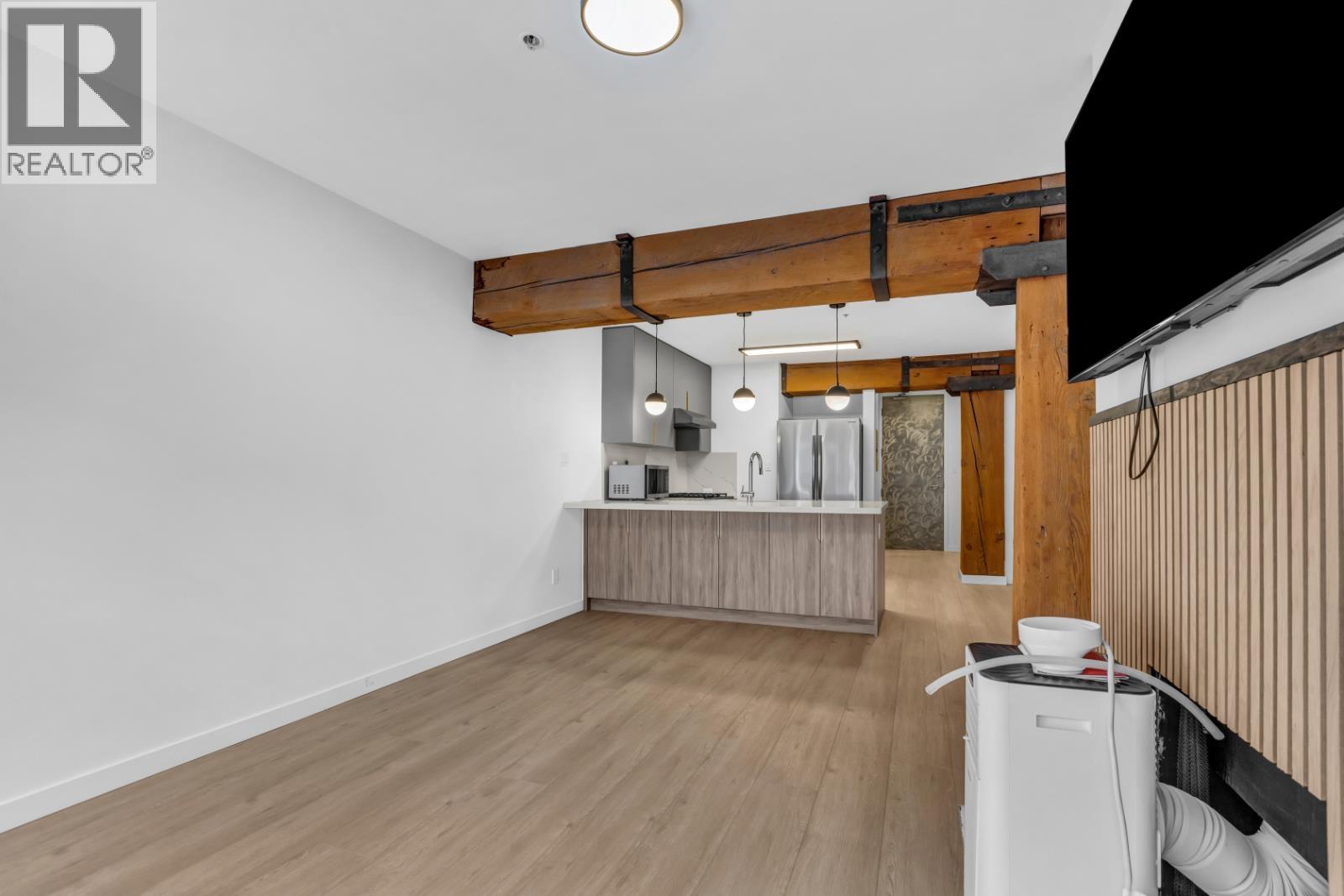 402 1178 Hamilton Street Property Photo 2