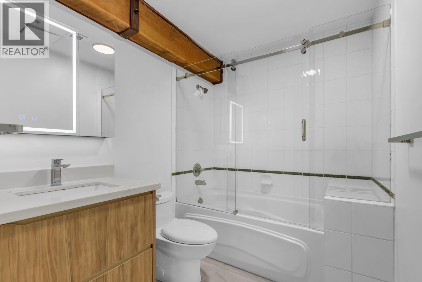 402 1178 Hamilton Street Property Photo 9