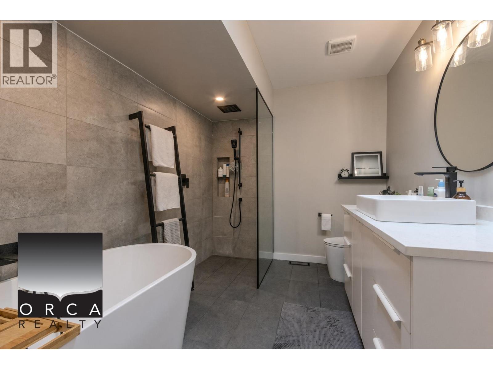 9573 Willowleaf Place Property Photo 11