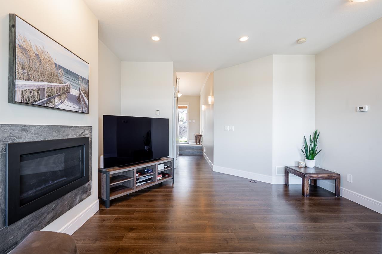 50634 Ledgestone Place #2 Property Photo 8