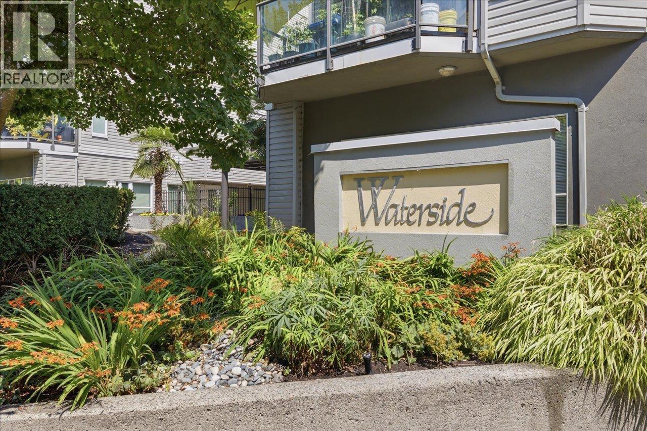 303 2250 Se Marine Drive Property Photo 3