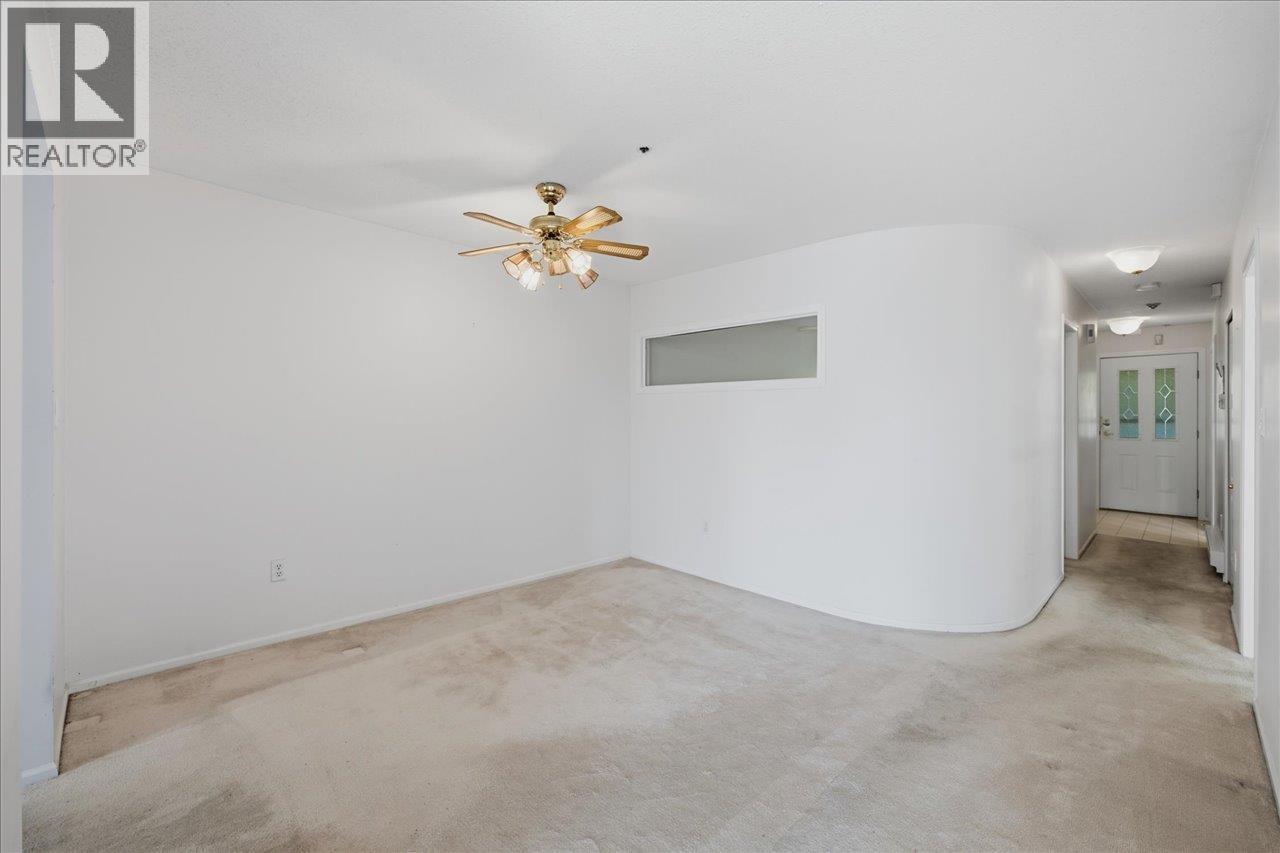 303 2250 Se Marine Drive Property Photo 11