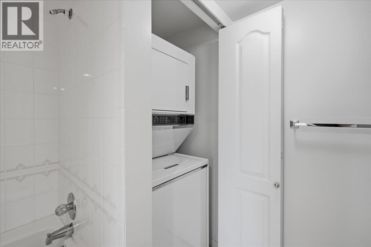 303 2250 Se Marine Drive Property Photo 24