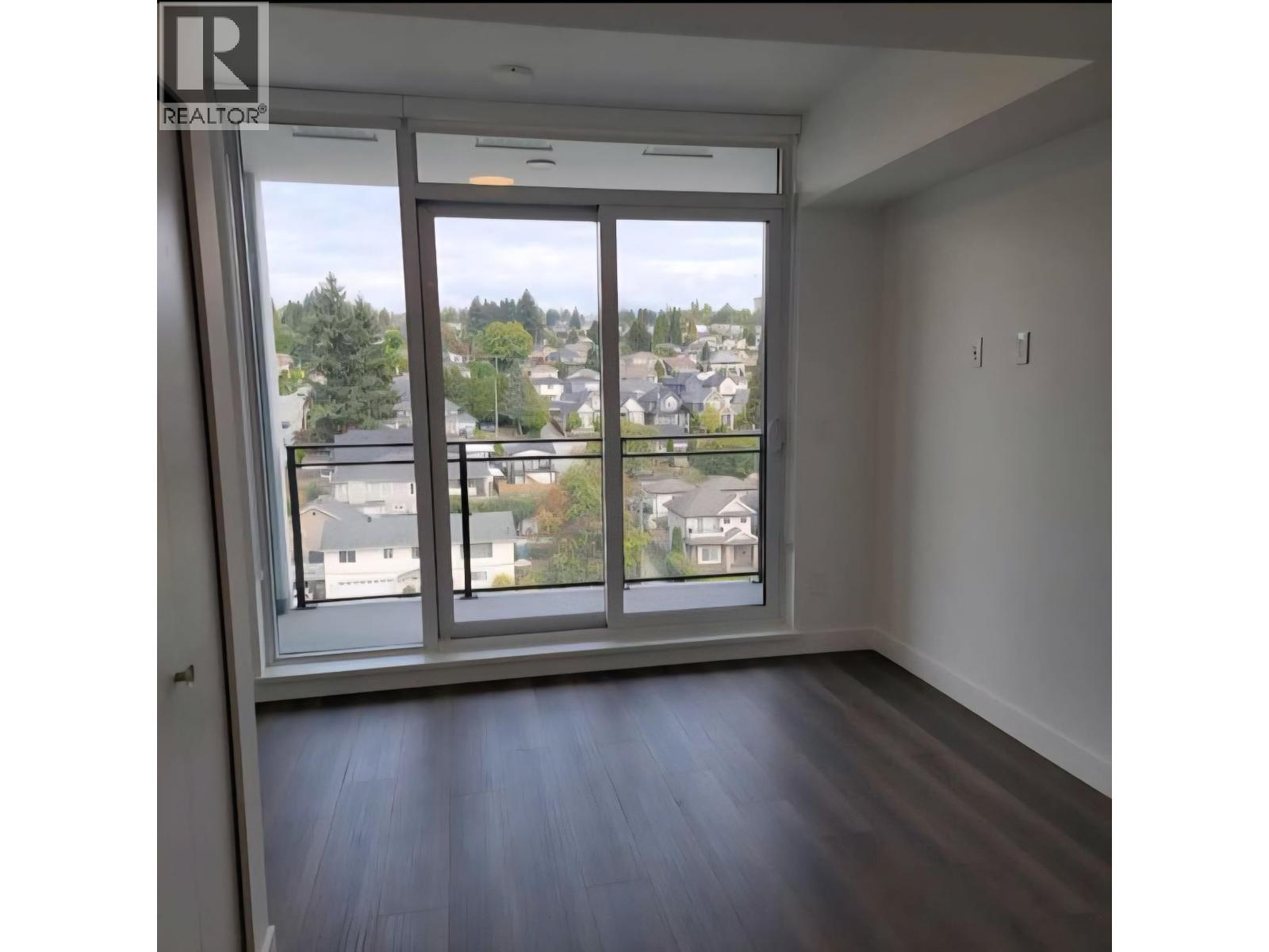 1008 901 Lougheed Highway Property Photo 4