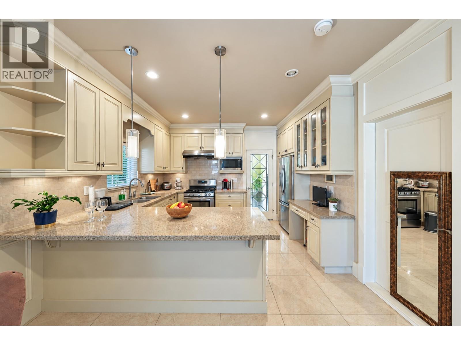 11531 Williams Road Property Photo 8
