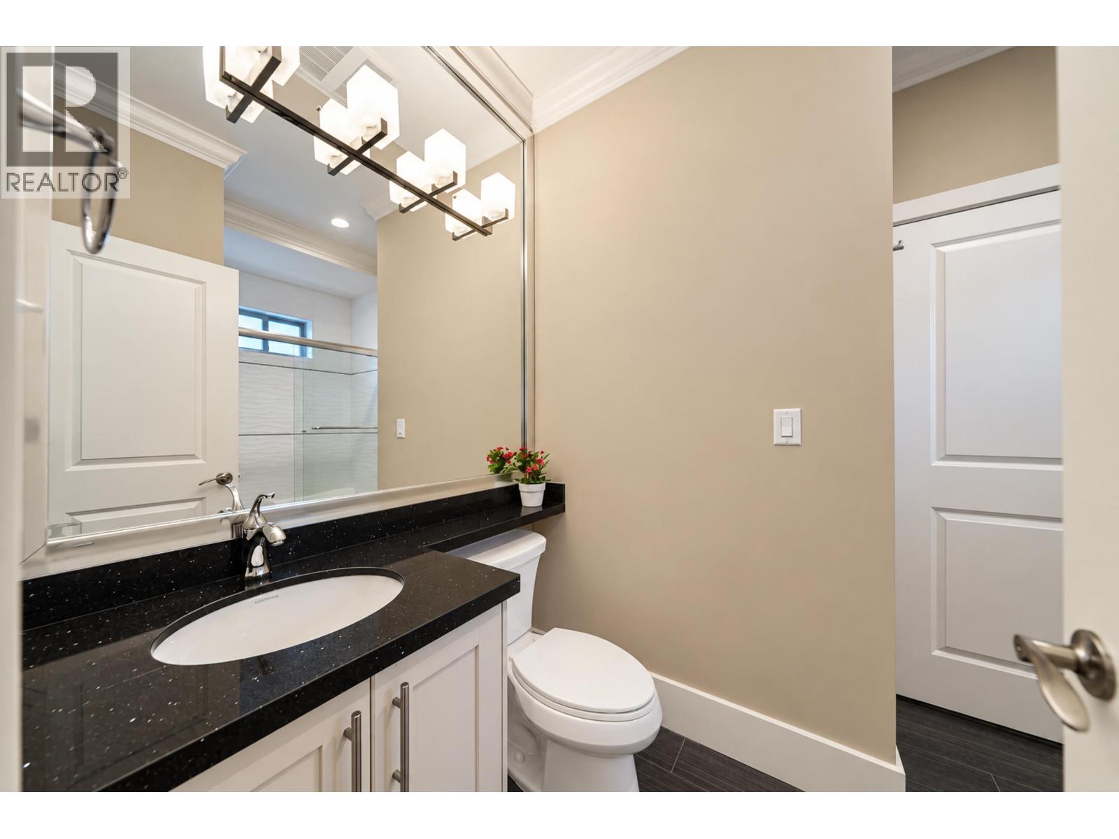 11531 Williams Road Property Photo 13