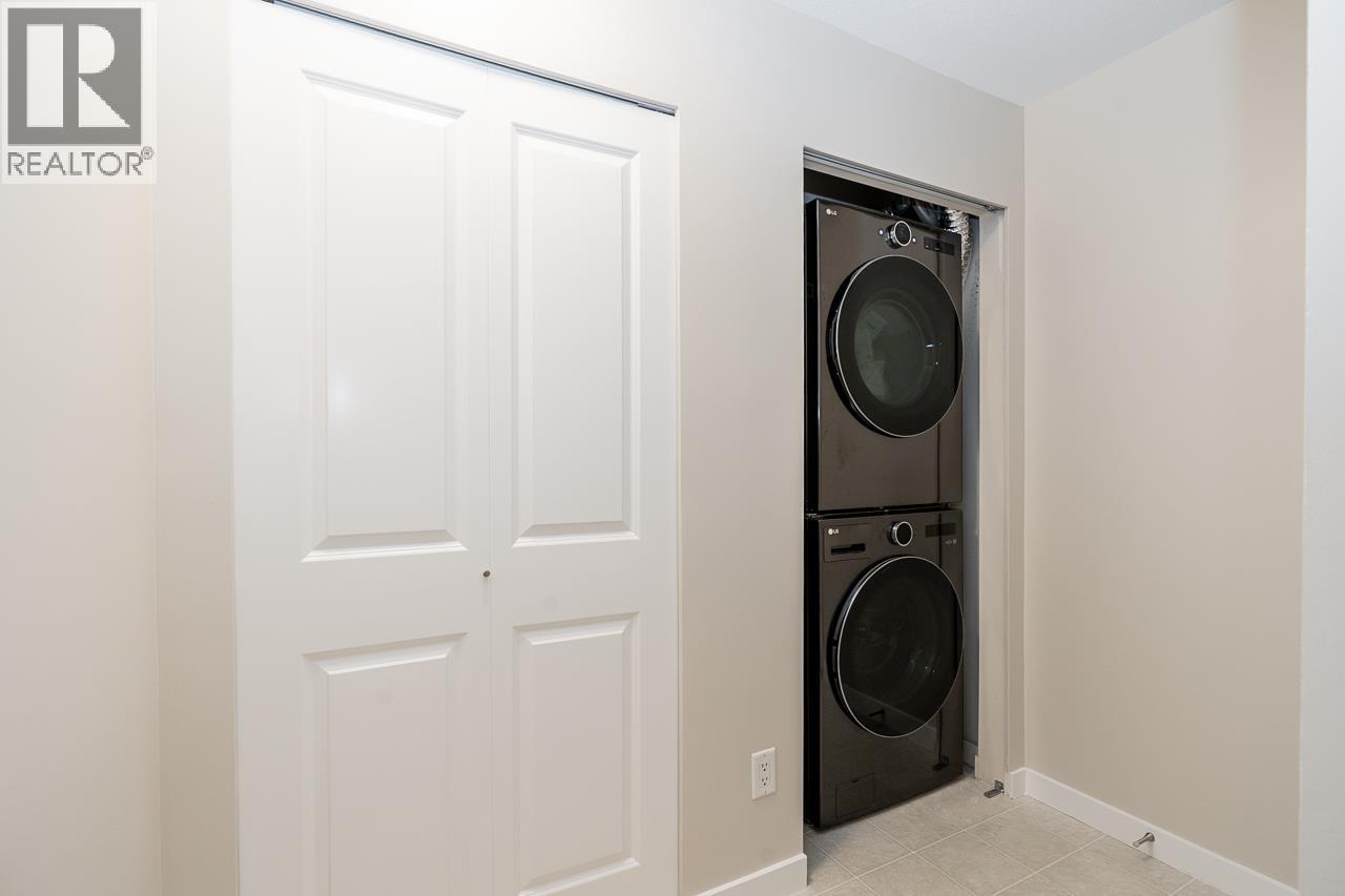3826 Welwyn Street Property Photo 13