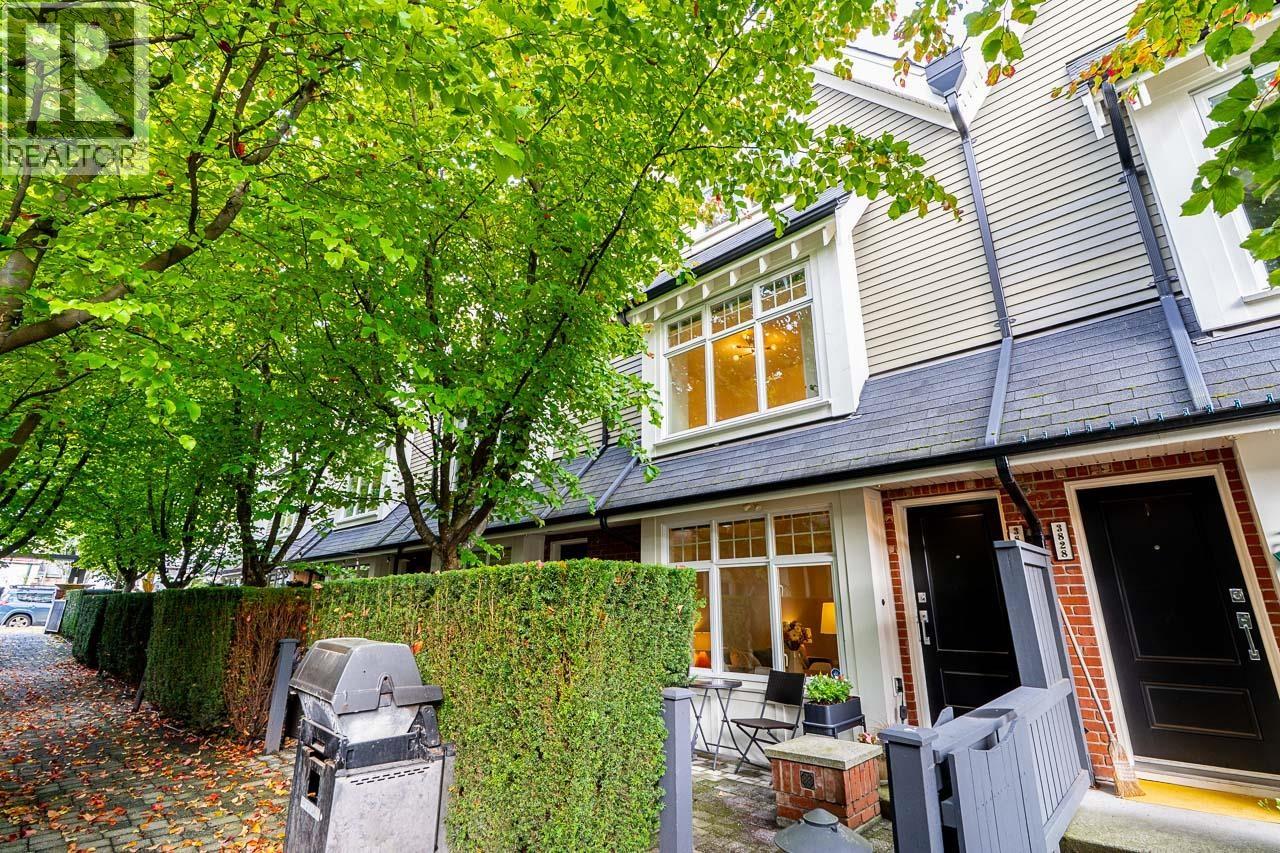 3826 Welwyn Street Property Photo 16