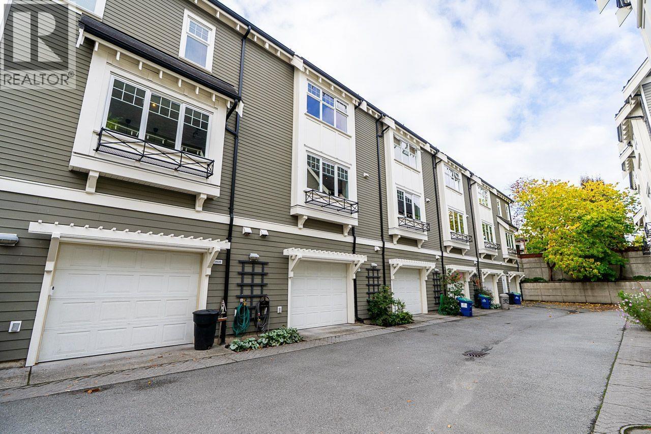 3826 Welwyn Street Property Photo 17