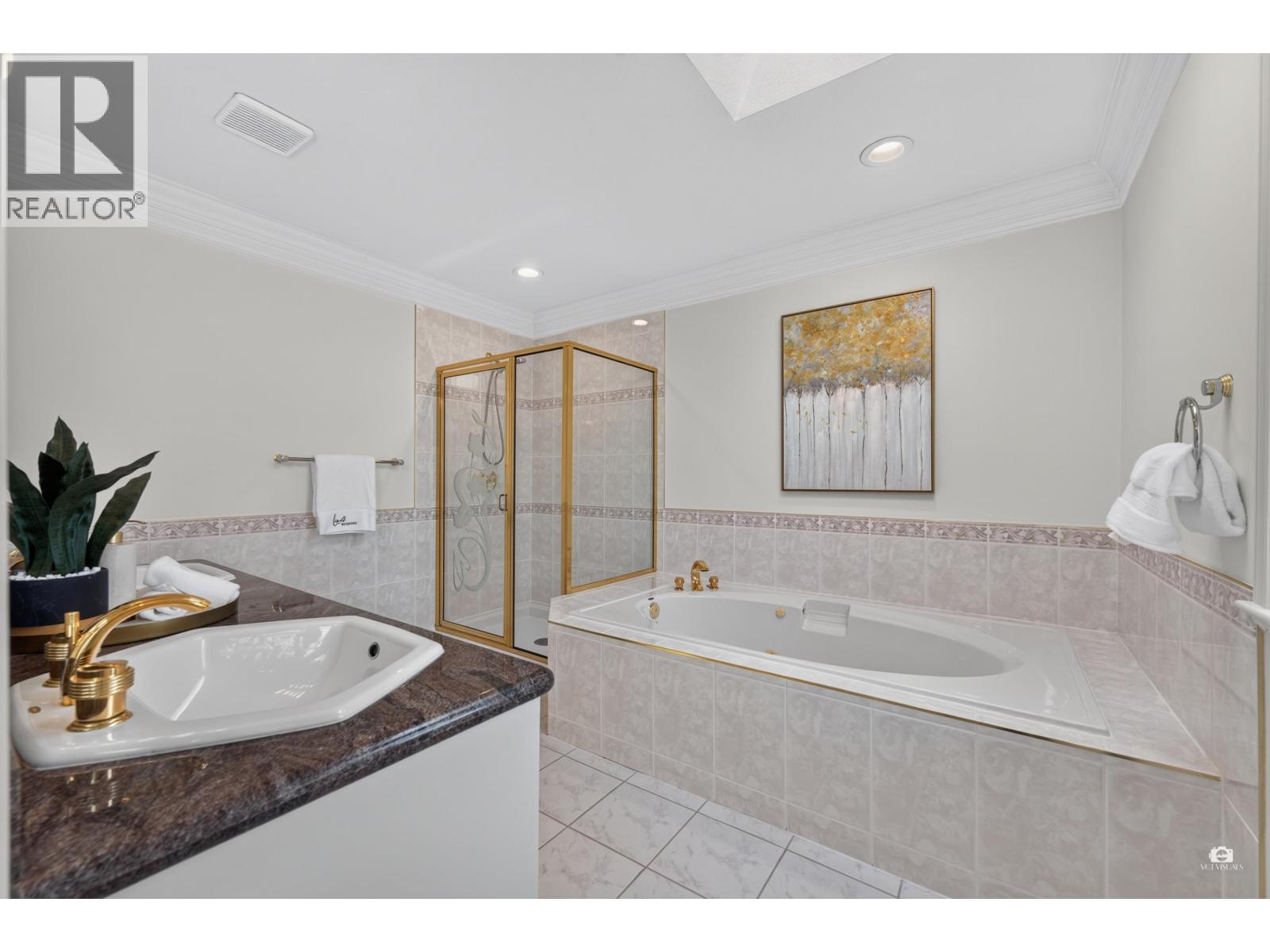 6286 Dunsmuir Crescent Property Photo 24