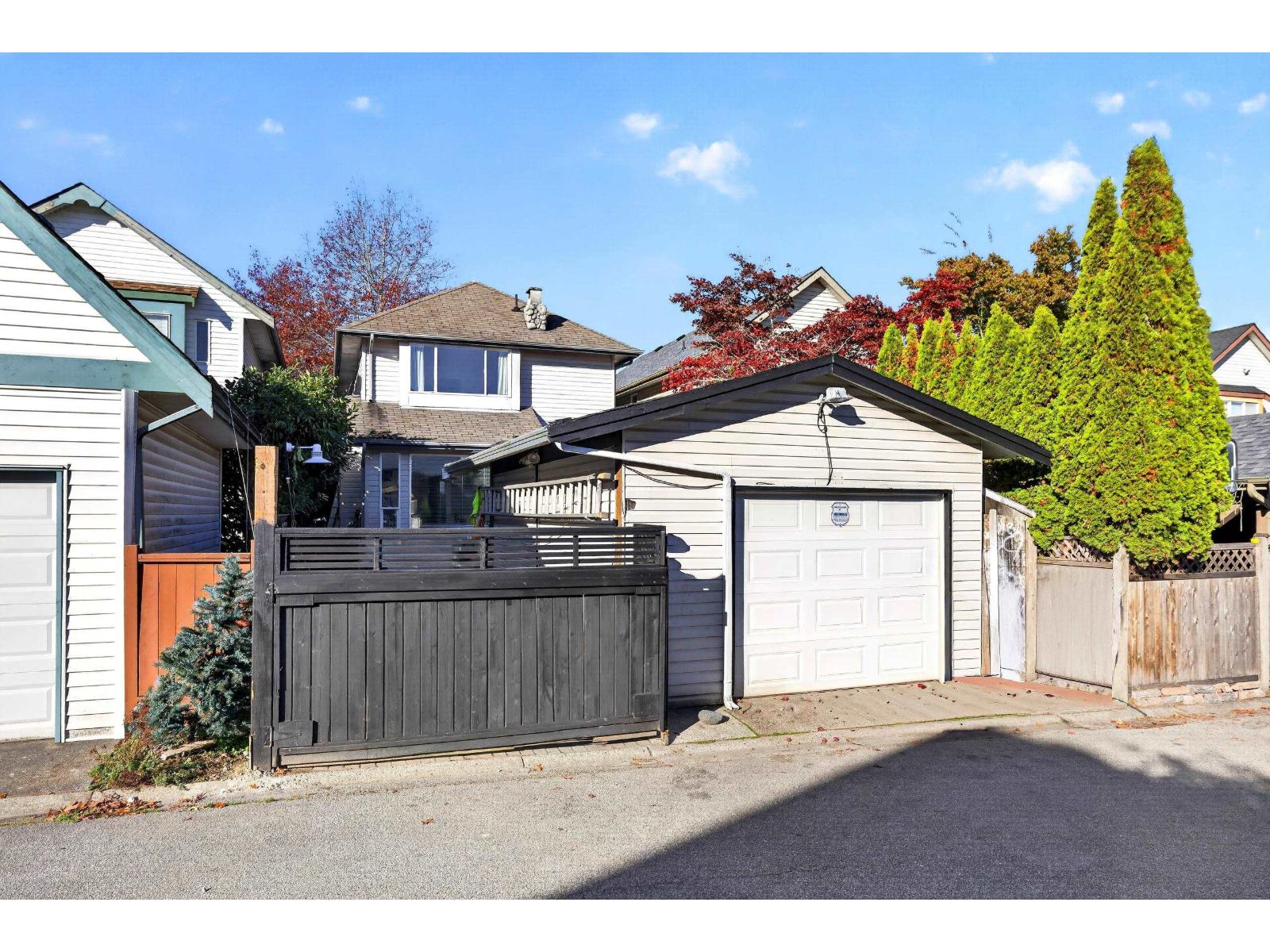 6718 185 Street Property Photo 33