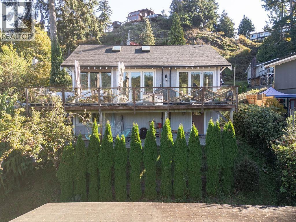 354 Headlands Road Property Photo 16