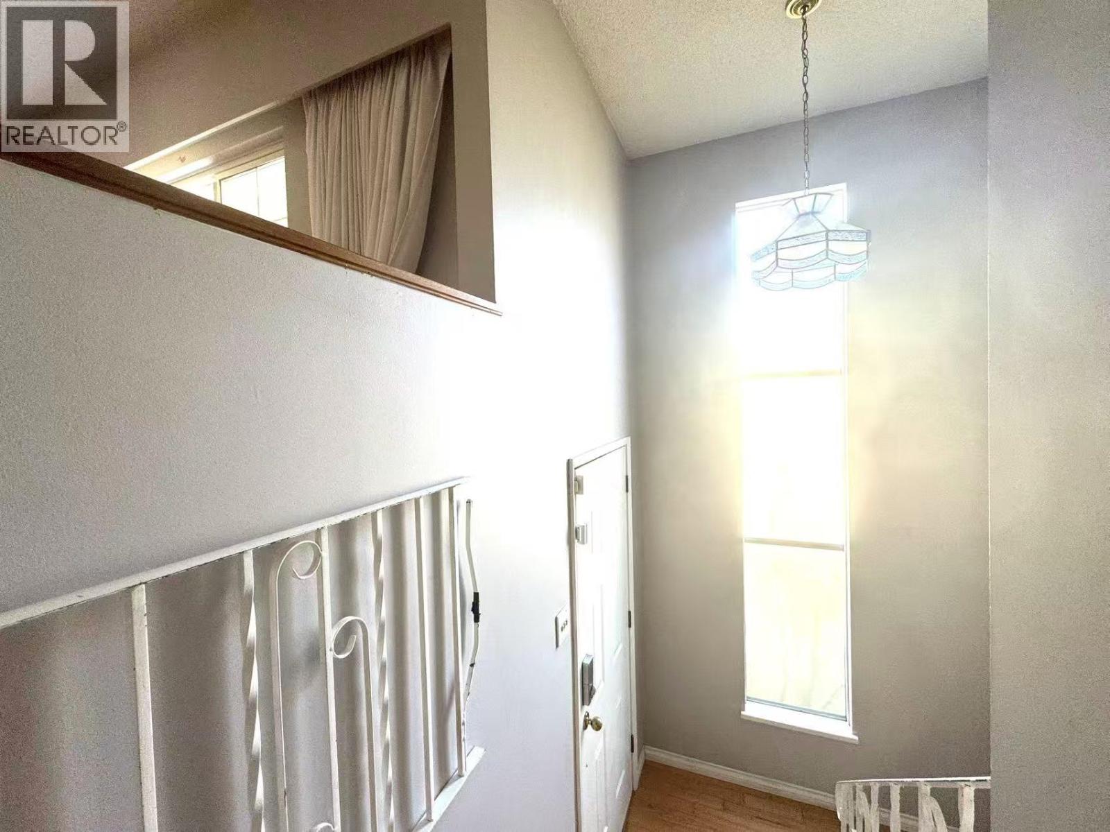 20732 114 Avenue Property Photo 2