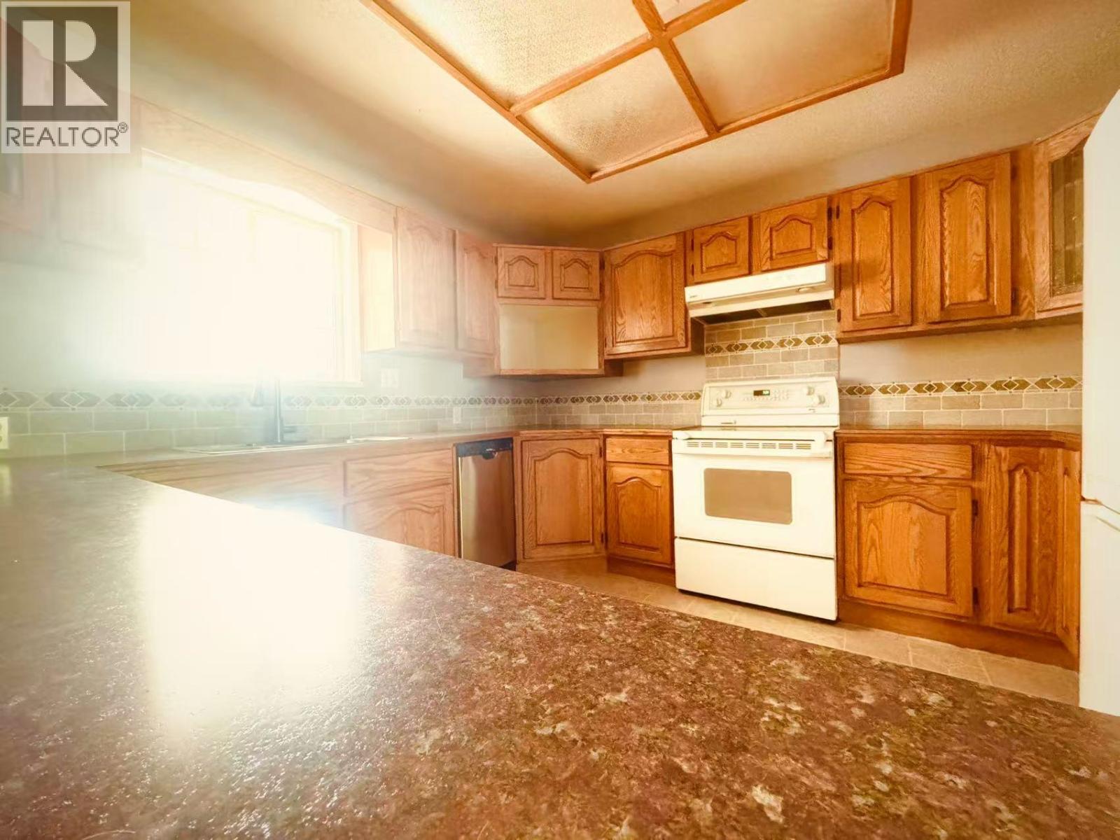 20732 114 Avenue Property Photo 5