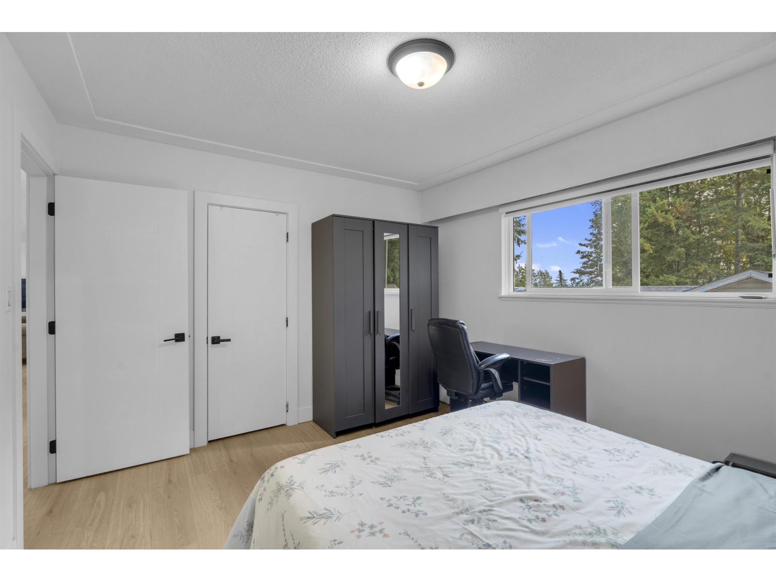 33040 Arbutus Avenue Property Photo 14