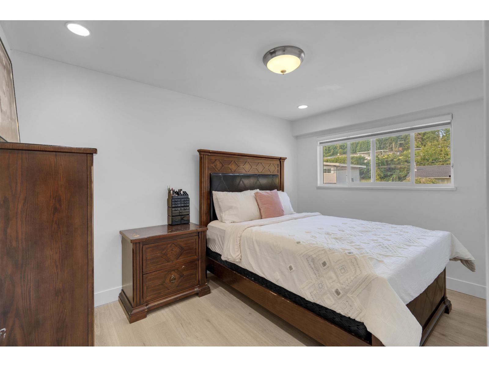33040 Arbutus Avenue Property Photo 15